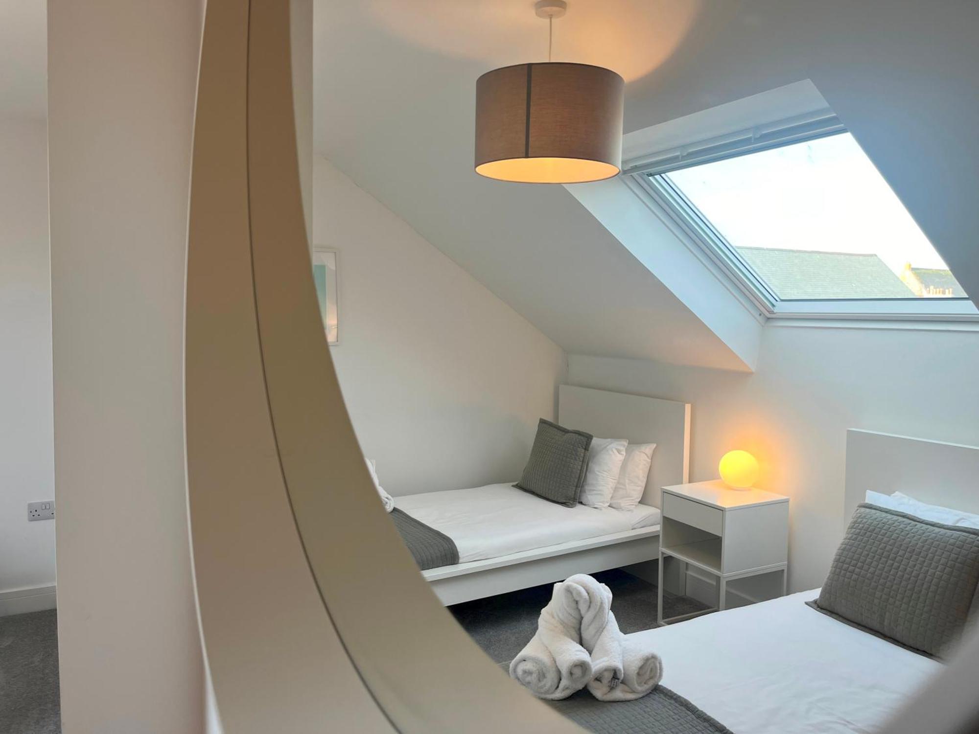 Апартаменты Stunning Penthouse In Penzance "Amazing Sea Views" Экстерьер фото