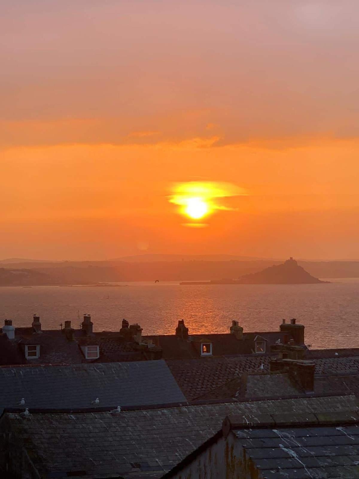 Апартаменты Stunning Penthouse In Penzance "Amazing Sea Views" Экстерьер фото